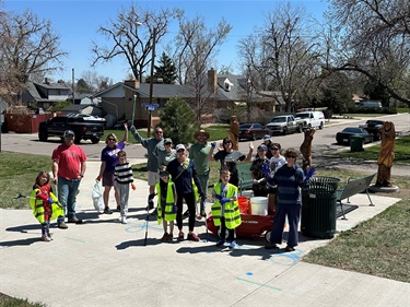 Martindale neighbors and families gathered for an Earth Day cleanup along Alameda Parkway and in the neighborhood.